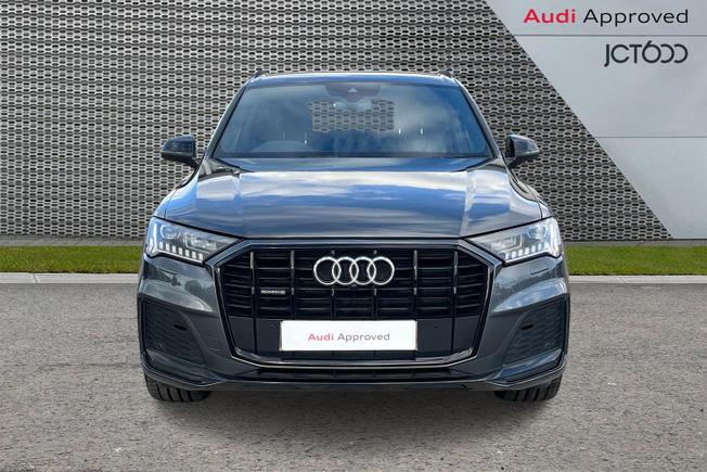 AUDI Q7 Photo 8