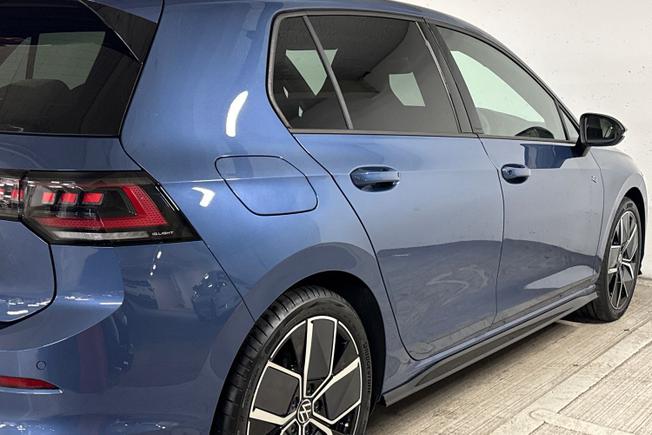 Volkswagen Golf Photo 37