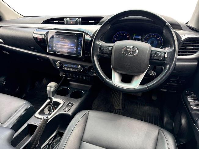 TOYOTA Hilux Photo 11