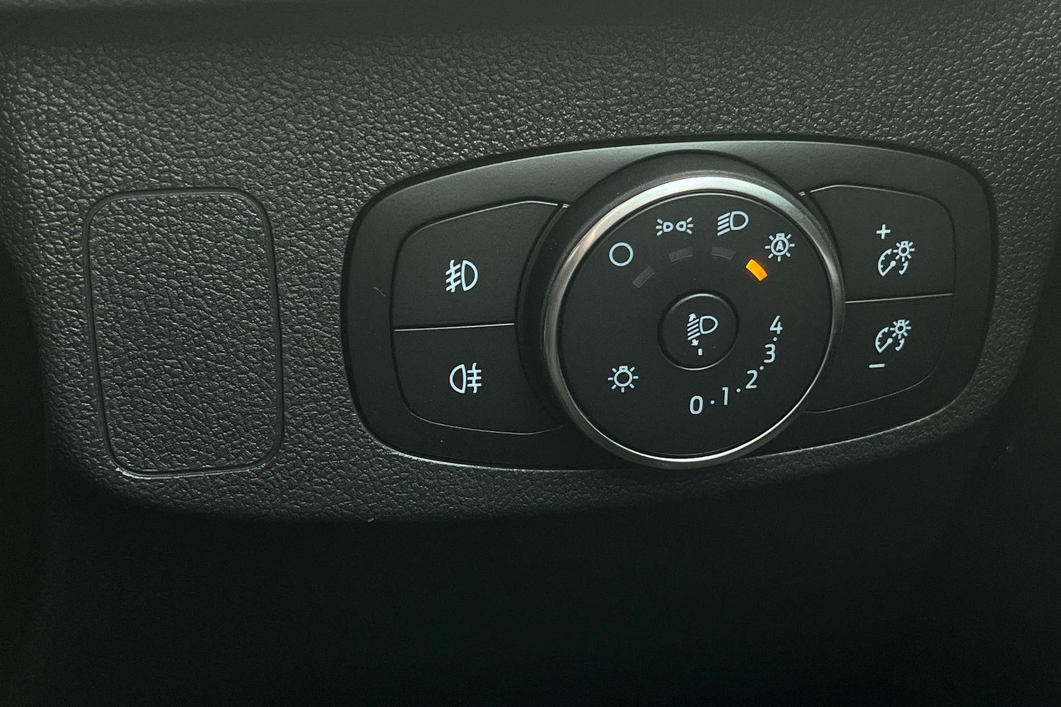 Ford FOCUS Photo 31