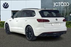 VOLKSWAGEN Touareg Photo 3