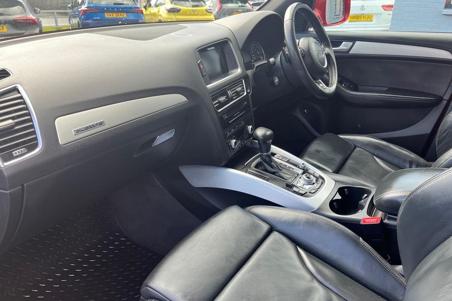 Audi Q5 Photo autoimg-eef544b67e4c2341800c711731e0690898fd5576.jpg