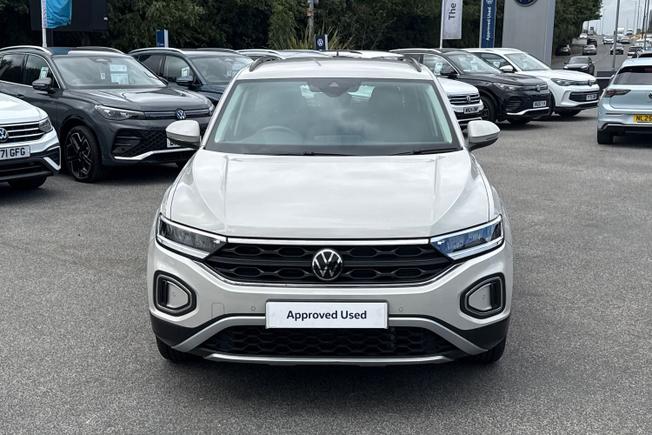 VOLKSWAGEN T-Roc Photo 36