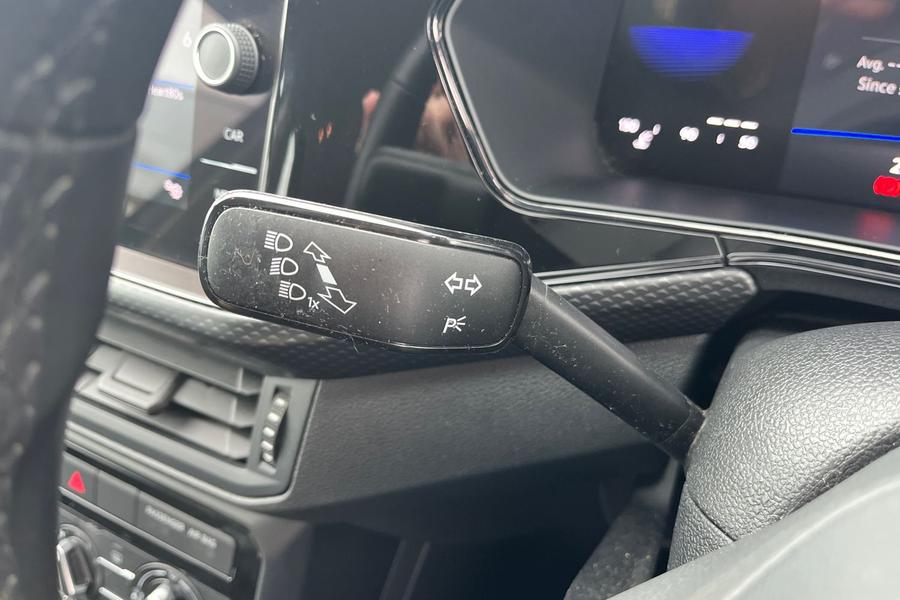 Volkswagen T-CROSS Photo autoimg-eef7d19c0c2fb4683f4938859cff9cd0d98d4d43.jpg