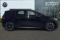 VOLKSWAGEN ID.3 Photo 4