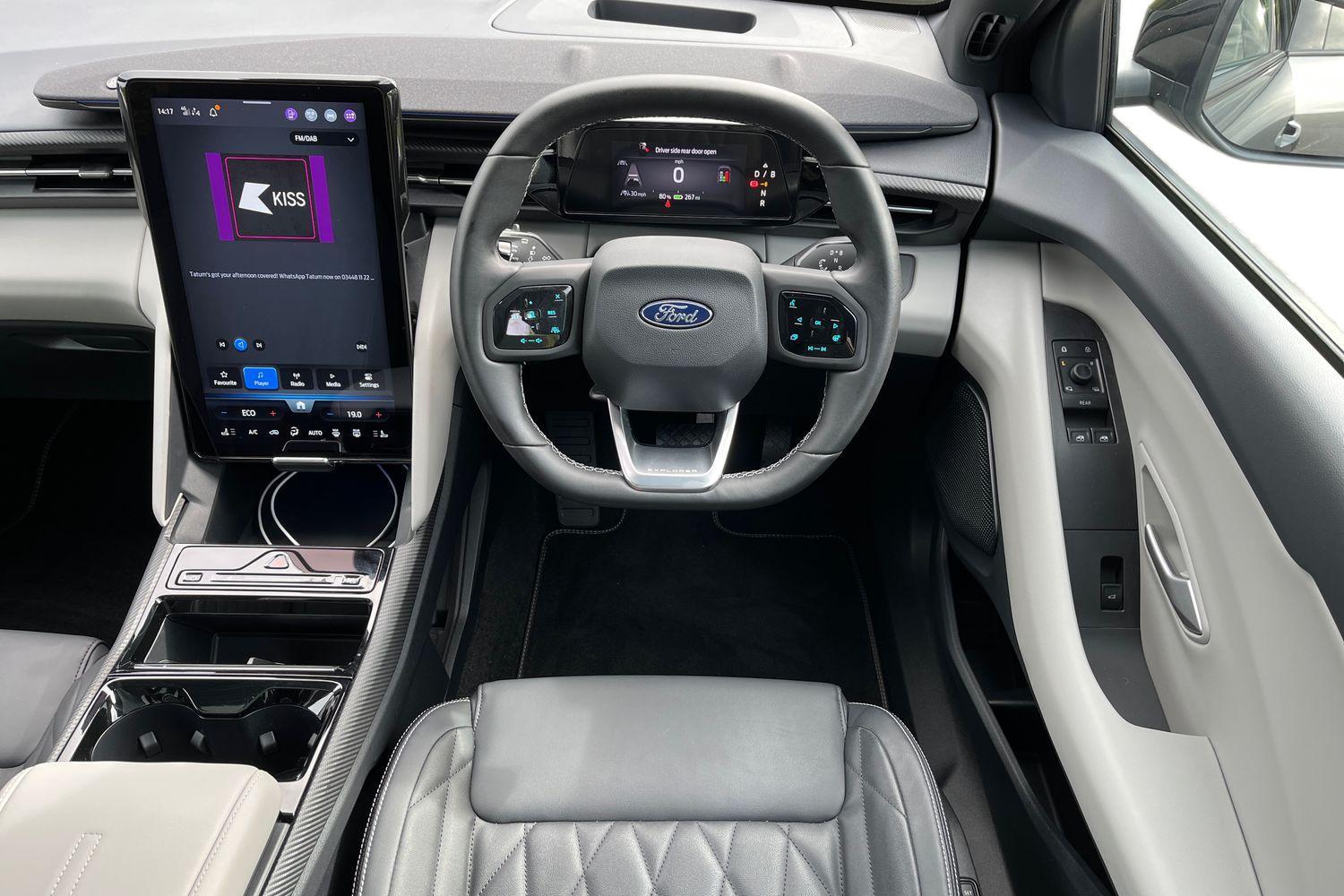 Ford Explorer Photo 10