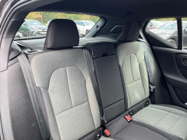 Volvo XC40 Photo autoimg-eefea86562b2307548717f07bde3bc906841dad3.jpg