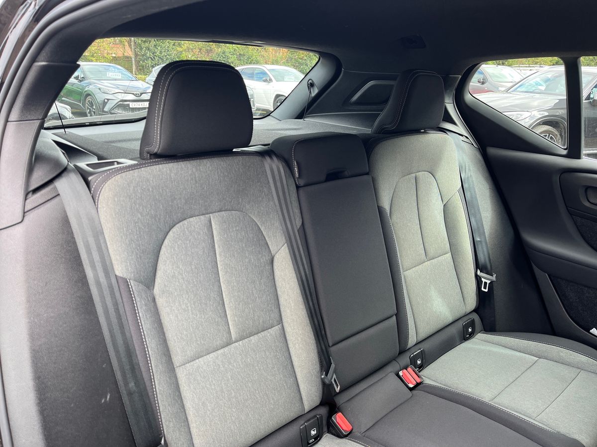 Volvo XC40 Photo 31