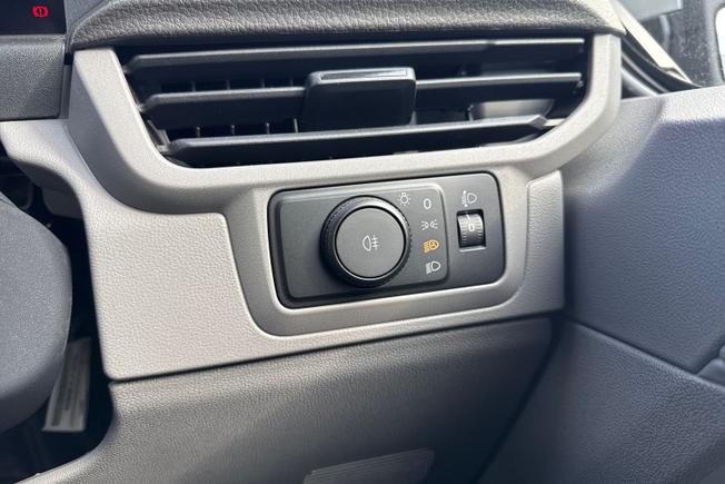 VOLKSWAGEN Transporter Photo 39