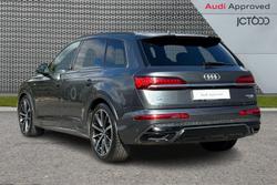 AUDI Q7 Photo 3