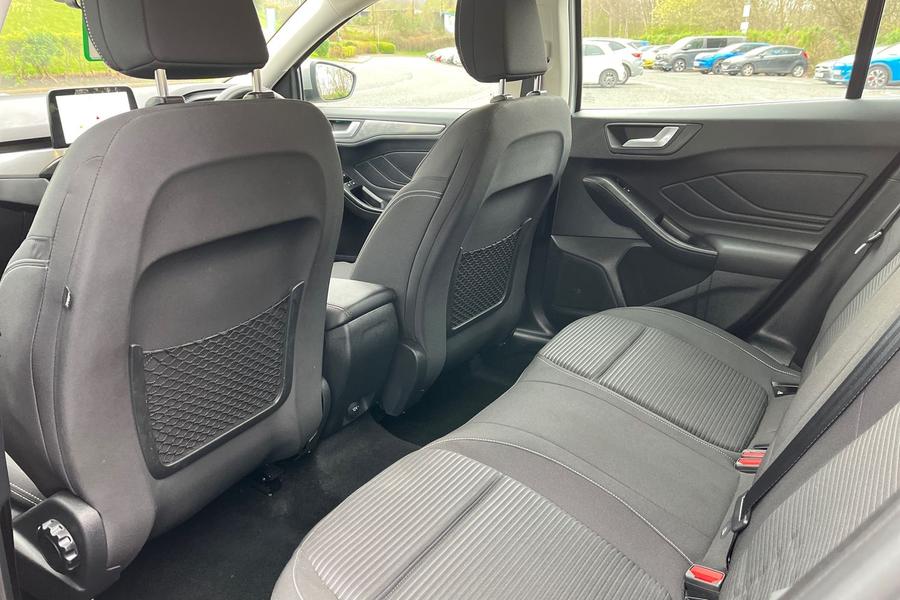Ford FOCUS Photo autoimg-ef0920207c91ad8b678202b1f8190ab09ebe491e.jpg