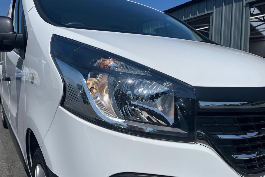 Used Renault TRAFIC HN71FEM 21
