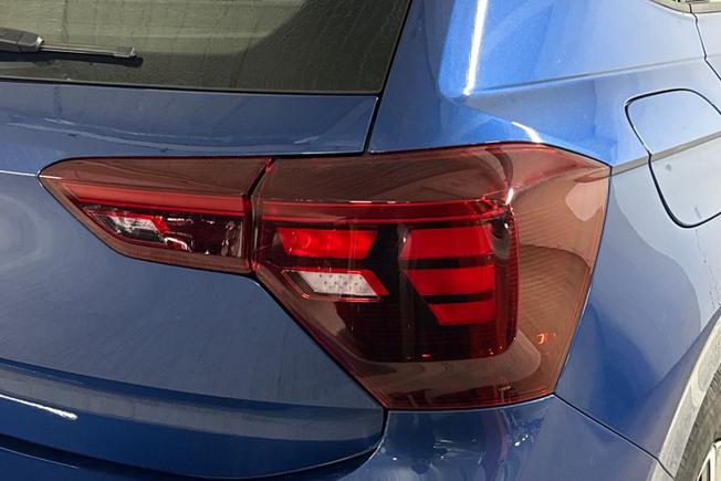 VOLKSWAGEN Polo Photo 18