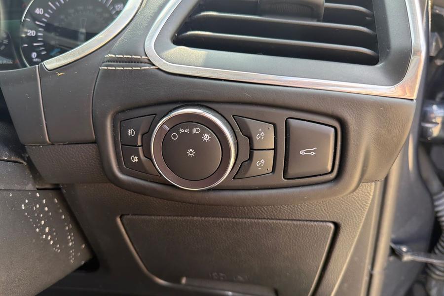 Ford S-Max Photo autoimg-ef0ea4b0dcf66e6a8a4fe259266b836a707f5c26.jpg