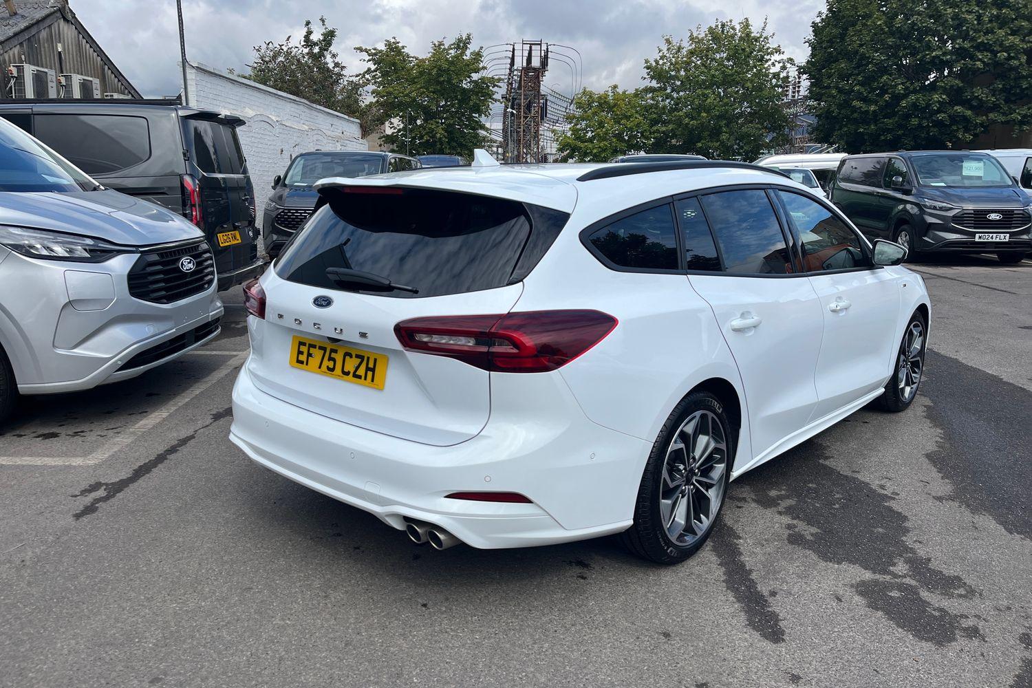 Ford FOCUS Photo 34