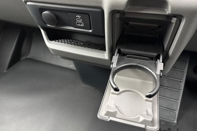 VOLKSWAGEN Transporter Photo 23
