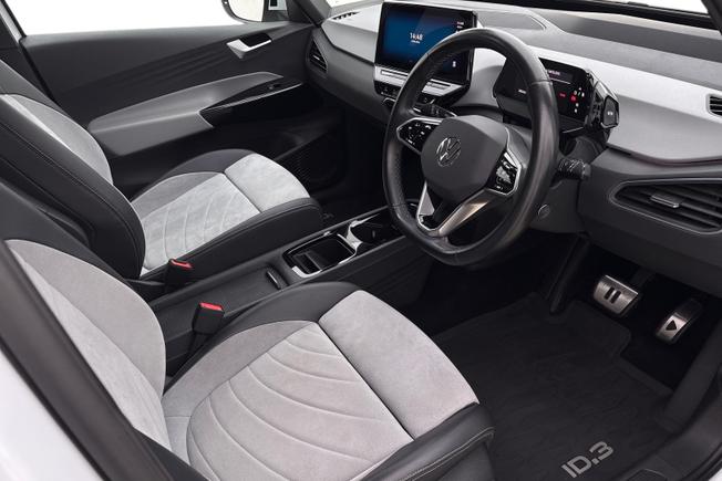 VOLKSWAGEN ID.3 Photo 6
