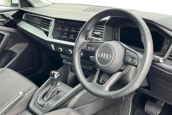 AUDI A1 Photo 6