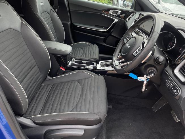 KIA Xceed Photo 28