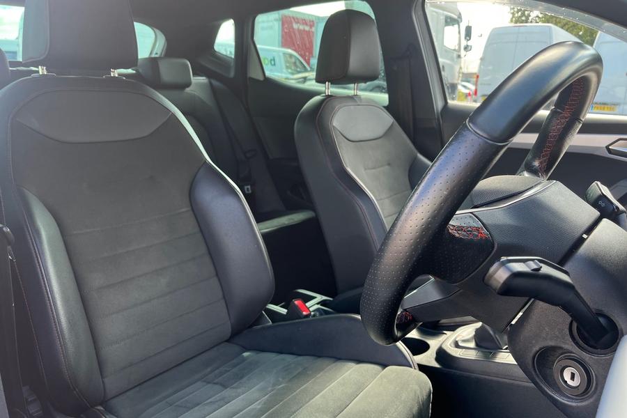 SEAT IBIZA Photo autoimg-ef2de40afb0e56d6cc3049af25dd30a1a9c8f6a9.jpg