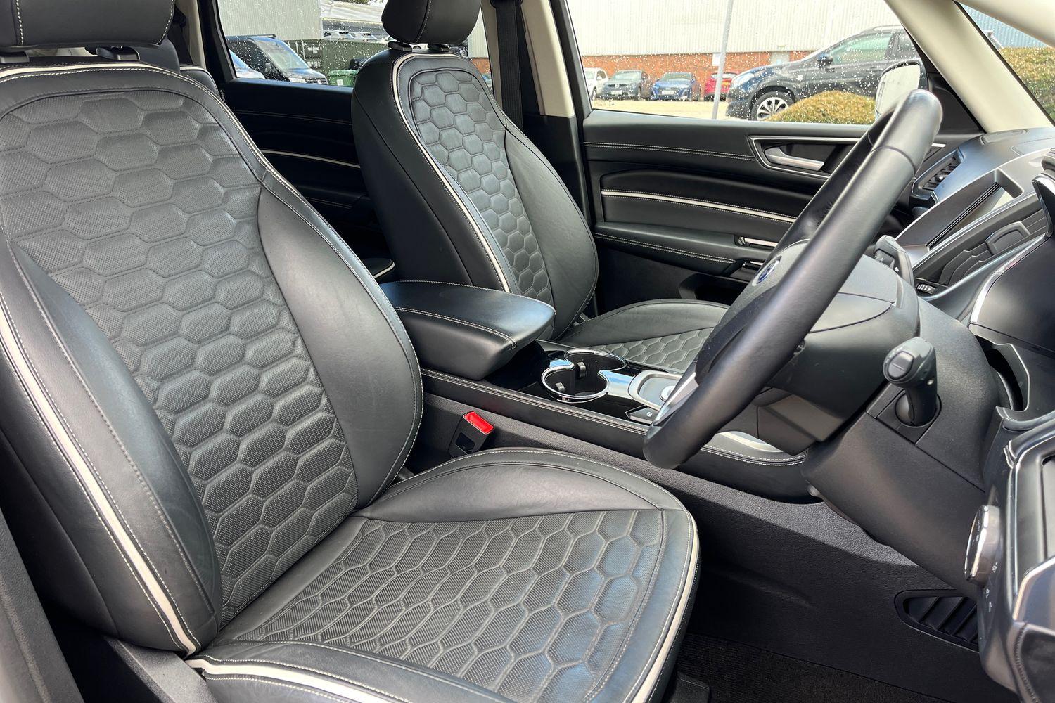 Ford S-Max Photo 16