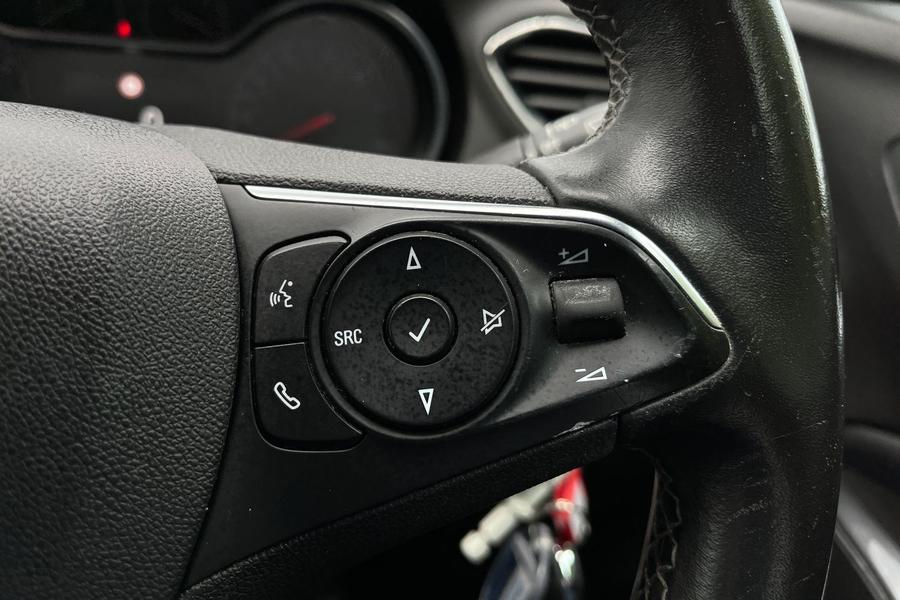 Vauxhall GRANDLAND X Photo autoimg-ef333fbd6dd8e6f64f05e7a0902150c3b79bd18c.jpg