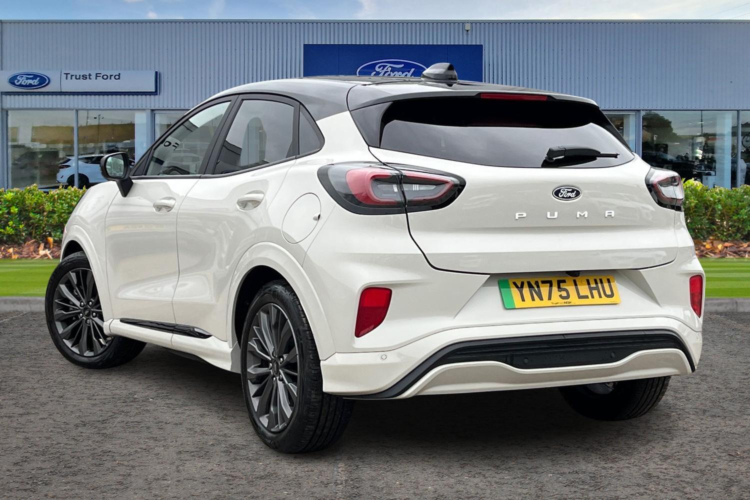 Ford Puma Gen-E Photo 1
