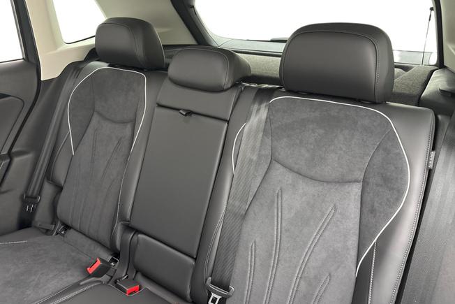 VOLKSWAGEN Tiguan Photo 9