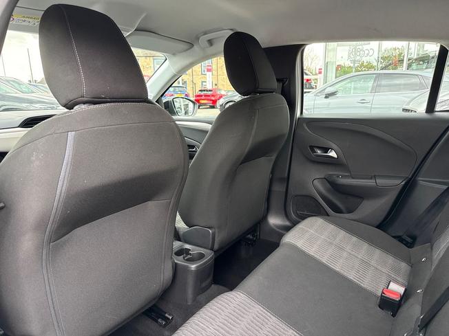 VAUXHALL Corsa Photo 35