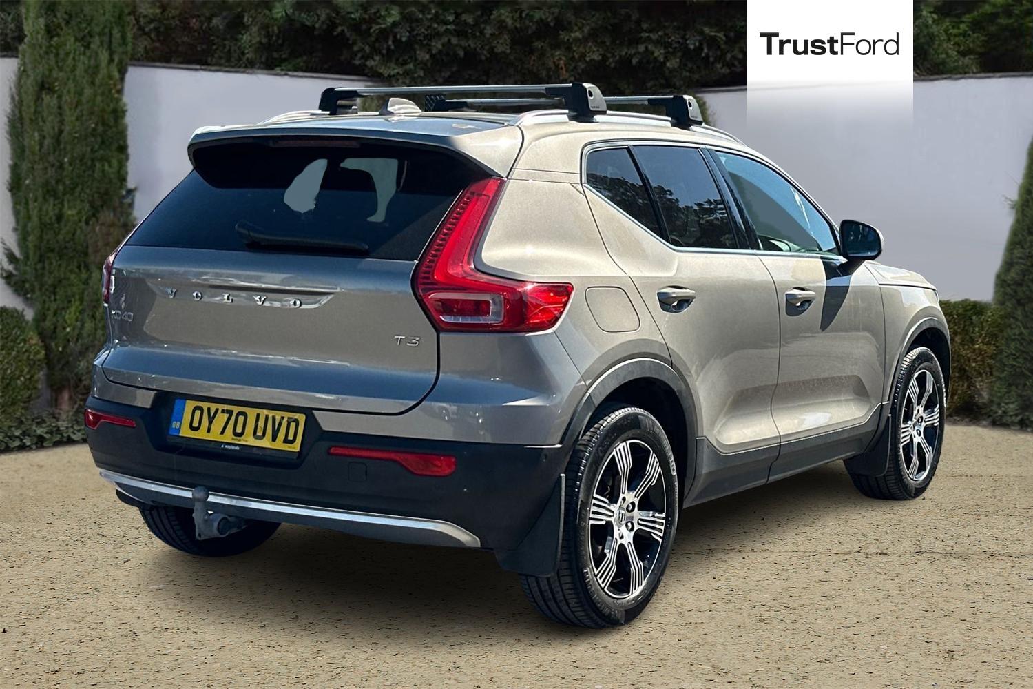 Volvo XC40 Photo 3