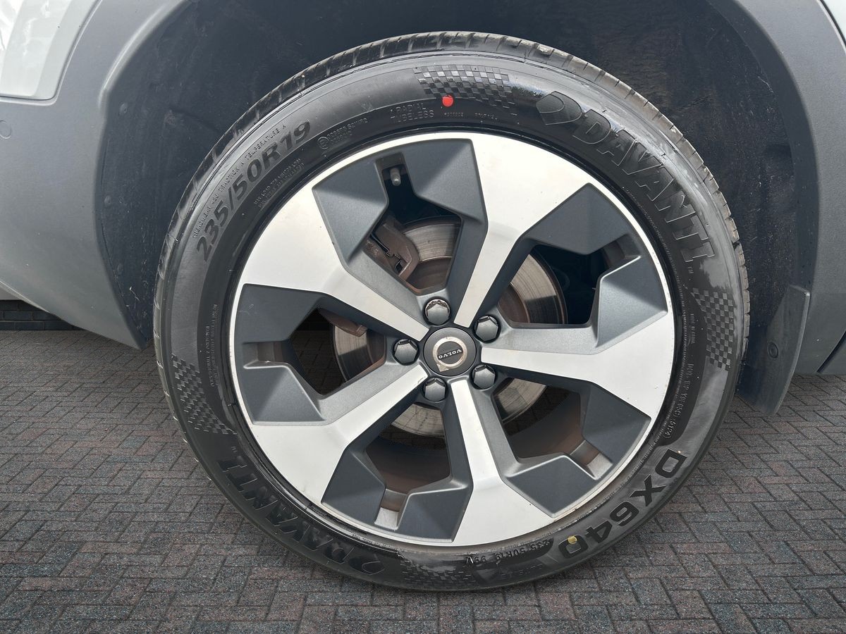 Volvo XC40 Photo 7