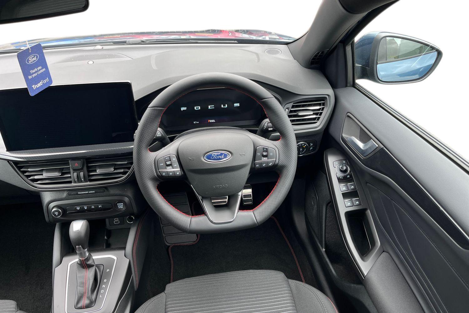 Ford Focus Photo 10
