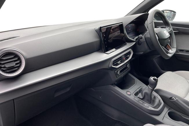 SEAT Arona Photo 2