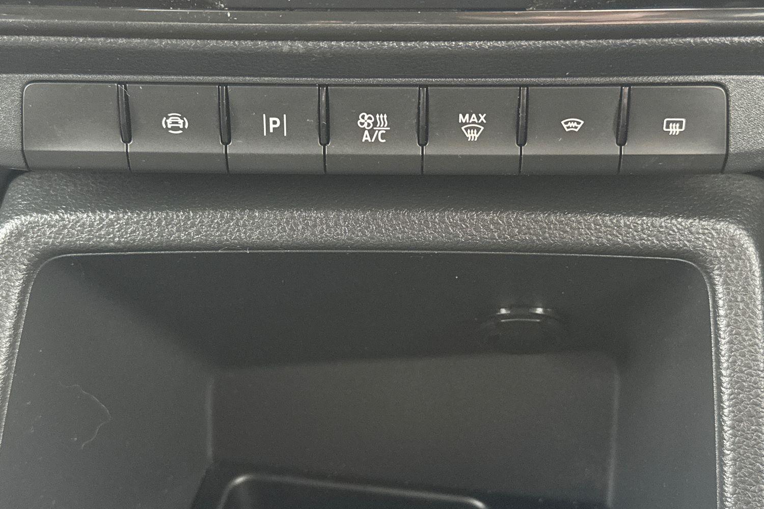 Ford TOURNEO CONNECT Photo 32