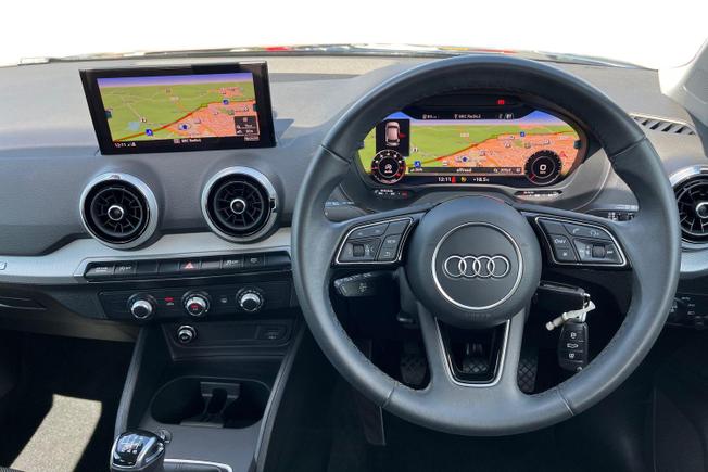 AUDI Q2 Photo 11