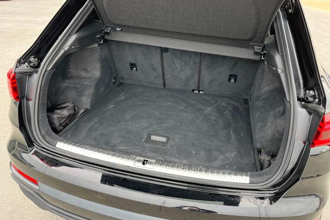 AUDI Q3 Photo 12