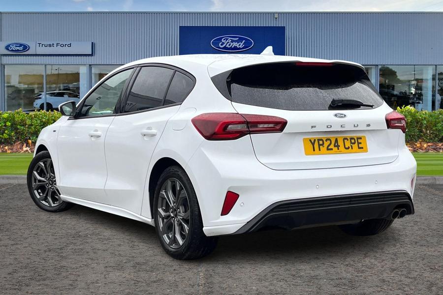 Ford FOCUS Photo autoimg-ef4b330ee60e71787e64c120e44af72106129fa3.jpg