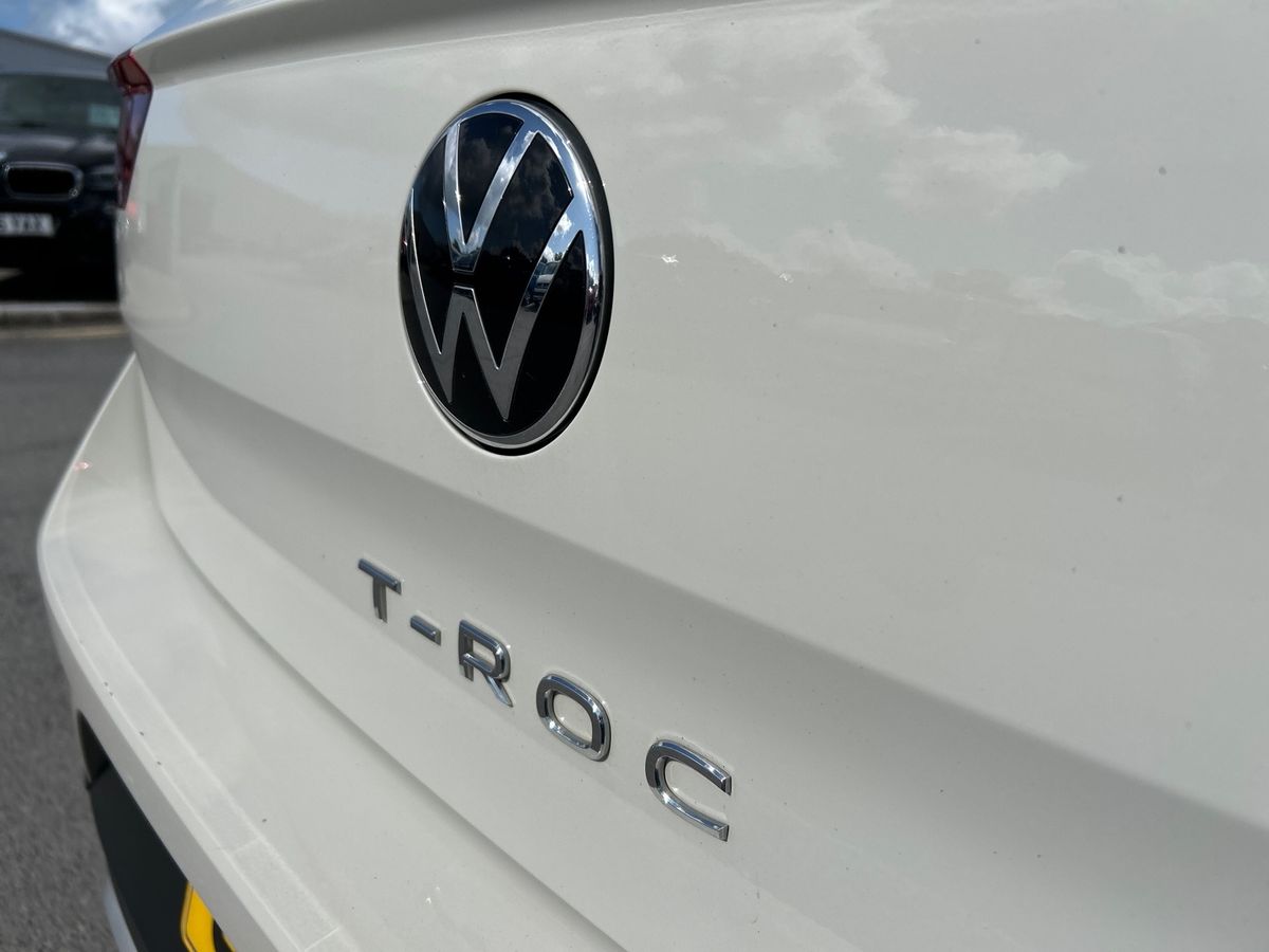 Volkswagen T-Roc Photo 17