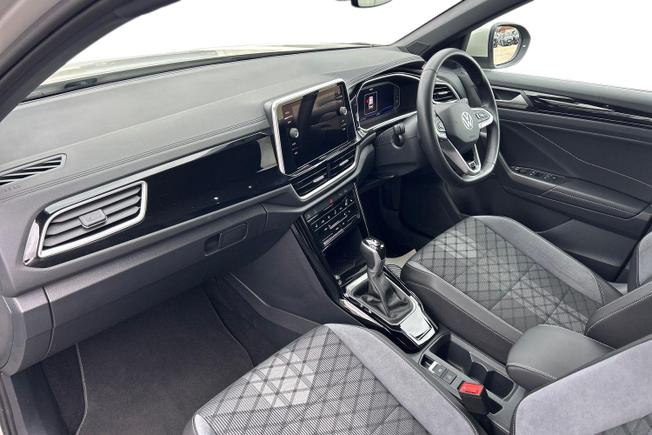 VOLKSWAGEN T-Roc Photo 2