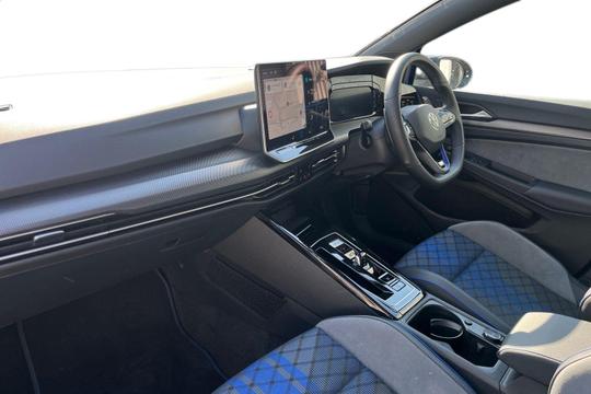 Volkswagen Golf Photo autoimg-ef528acf21179ca9128d4c476d8d5e6dd352a69a.jpg