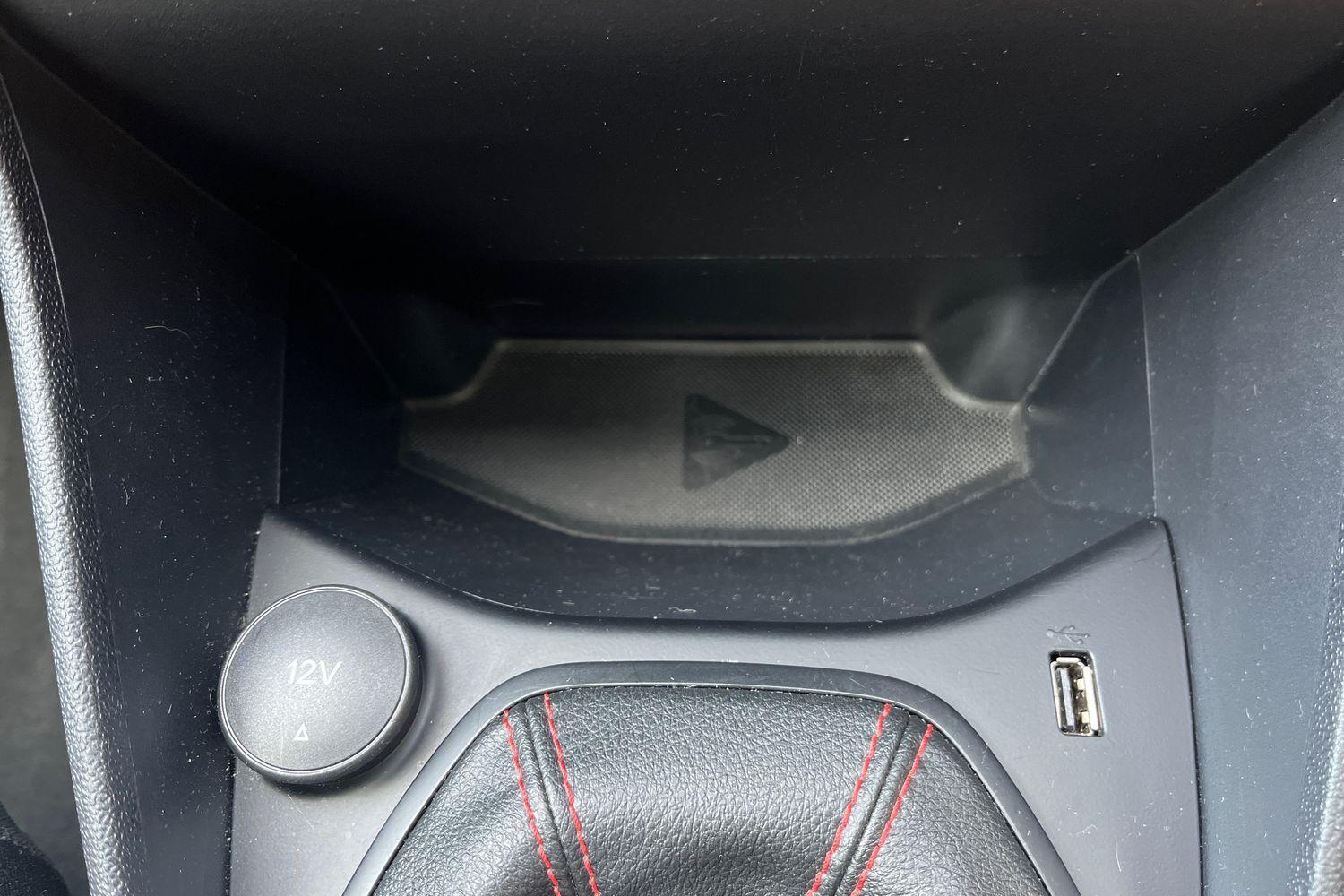Ford FIESTA Photo 30