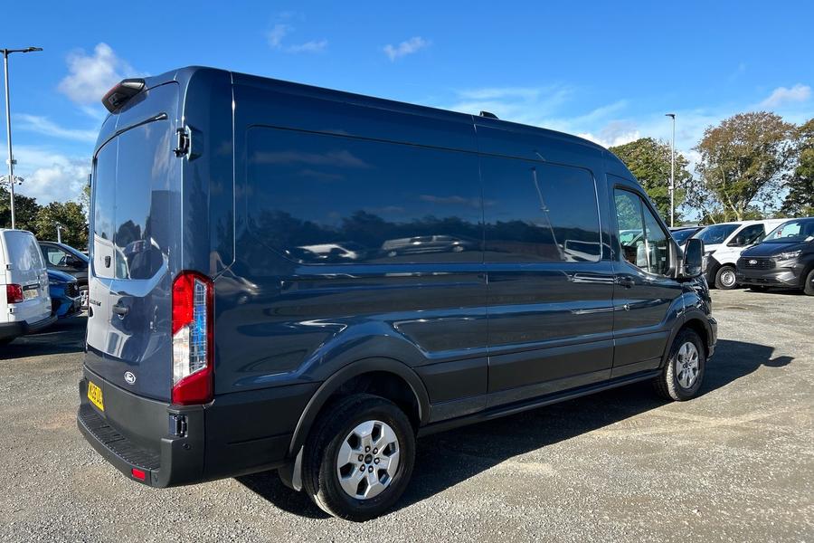 Ford TRANSIT Photo autoimg-ef54c7e650f4655e50998ab3f95cb2195f363ba1.jpg
