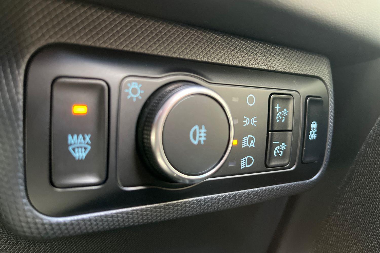 Ford Mustang Mach-E Photo 23