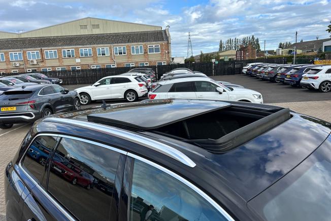 AUDI Q7 Photo 57