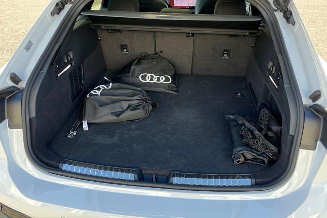Audi  A6 Avant Photo 12