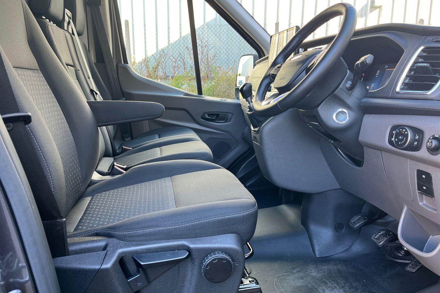 Ford TRANSIT Photo 31