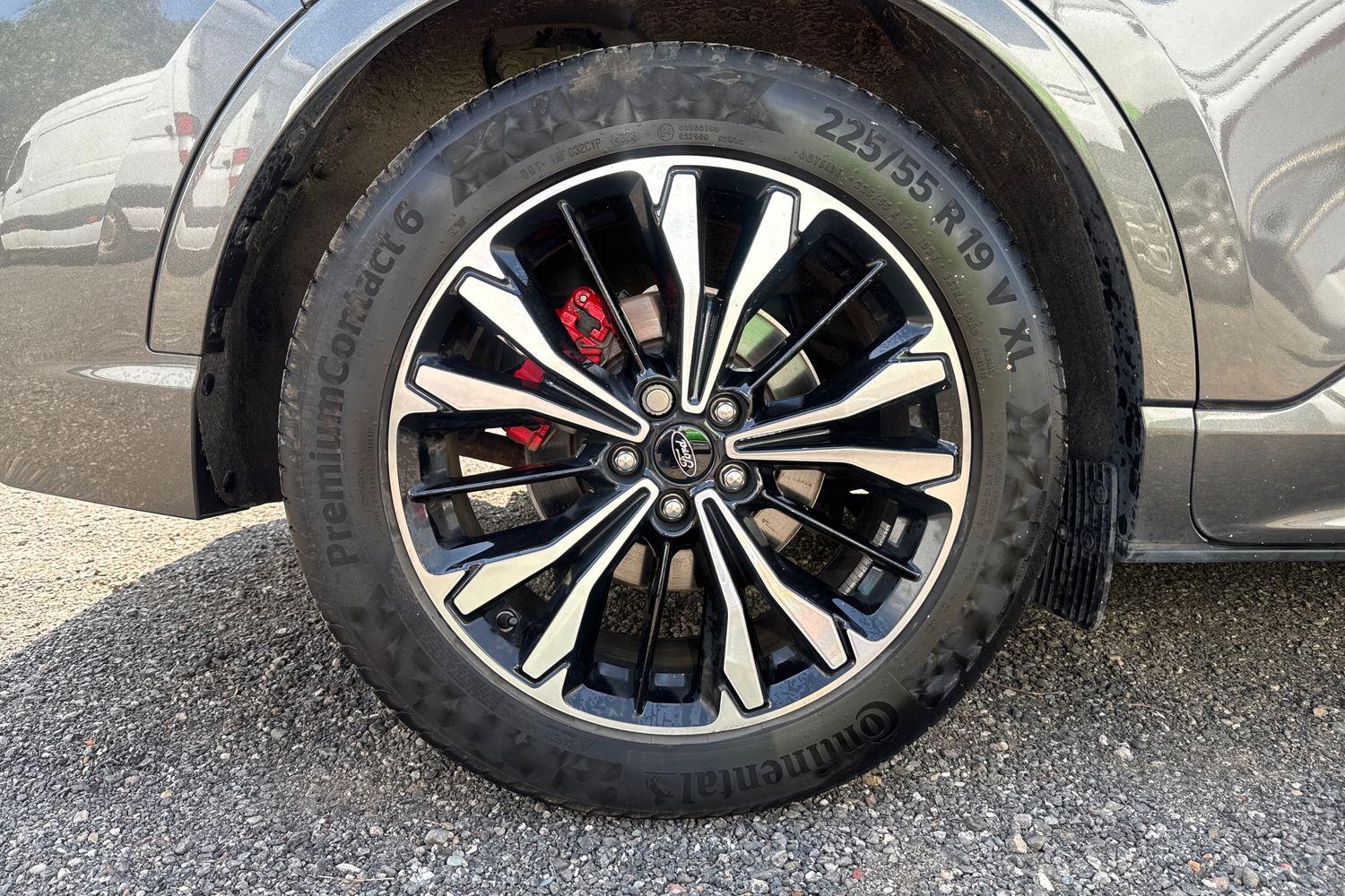 Ford KUGA Photo 38