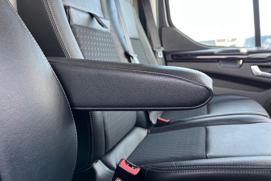 Used FORD TRANSIT CUSTOM NV18BXH 33