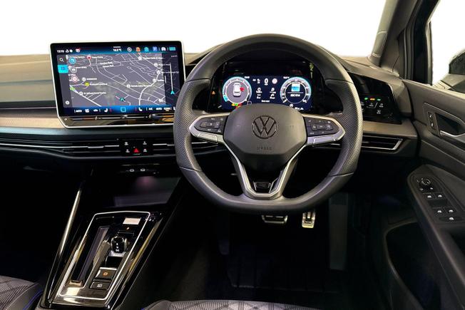 VOLKSWAGEN Golf Photo 11