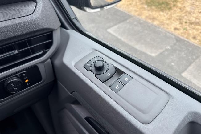 Volkswagen Transporter Photo 39